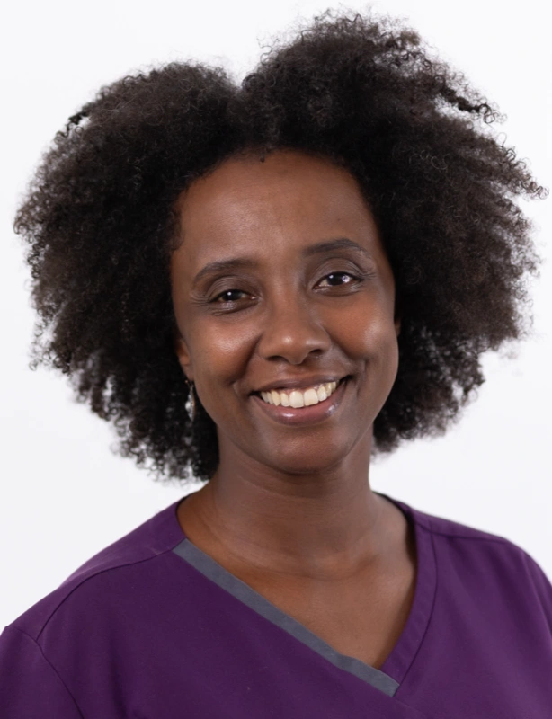 Noémia Fernandes, técnica de prótese no Laboratório Diagnodent